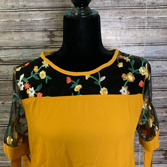 Mustard Floral Blouse - Picture 4 of 9